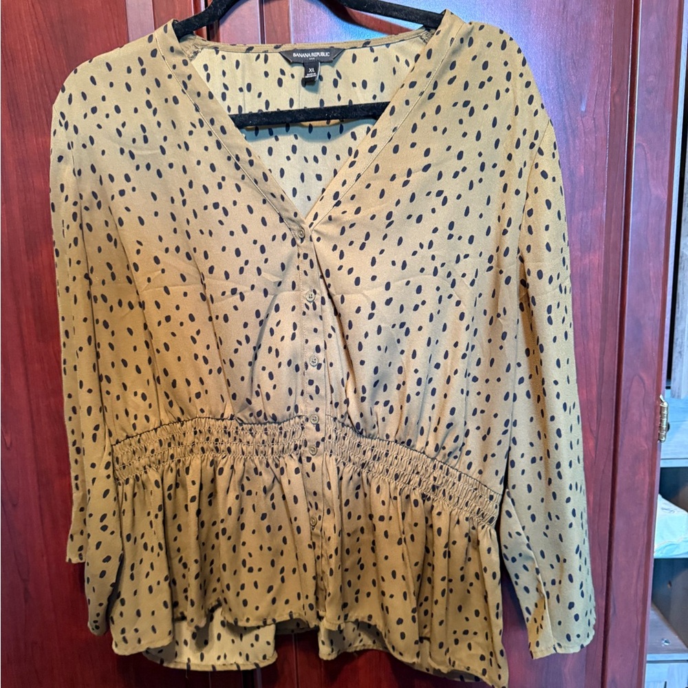 Banana Republic Cream Peplum Buttoned Blouse